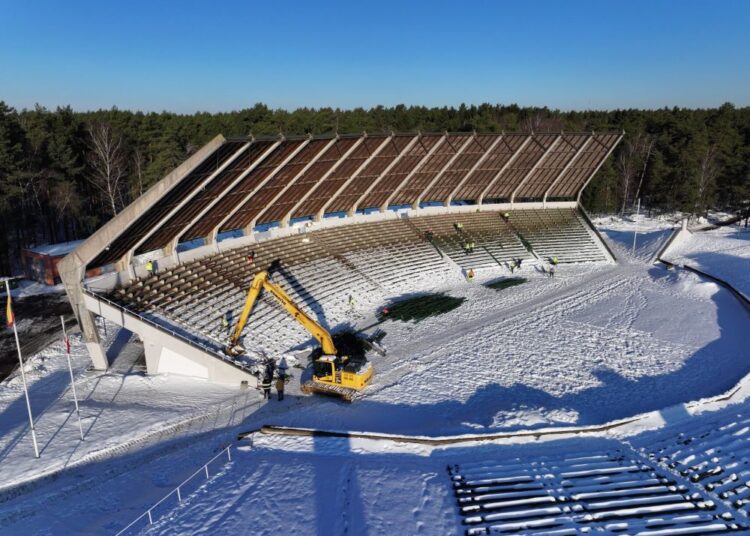 Vasaros koncertų estrada