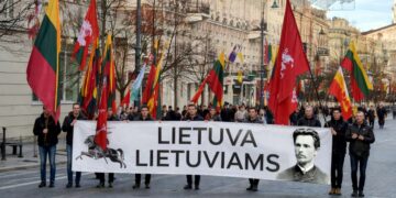 Jaunimas ne6a plakat1 Vilniaus Gedimino prospektu Lietuva - lietuviams!