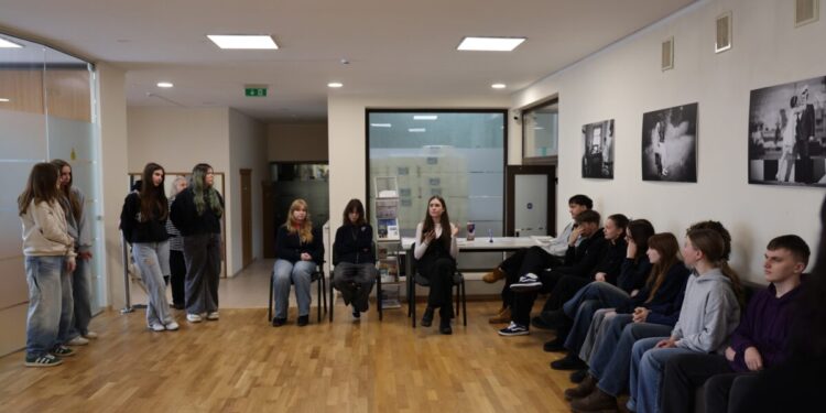 Rokiškyje penkių gimnazijų moksleiviai diskutavo apie kalbos laisvę