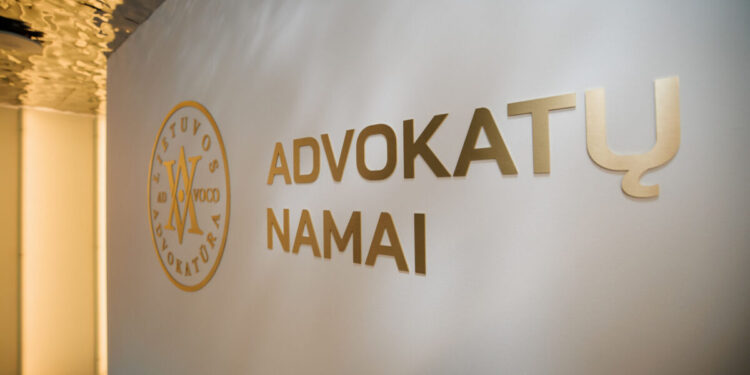 Duris atvėrė Advokatų namai