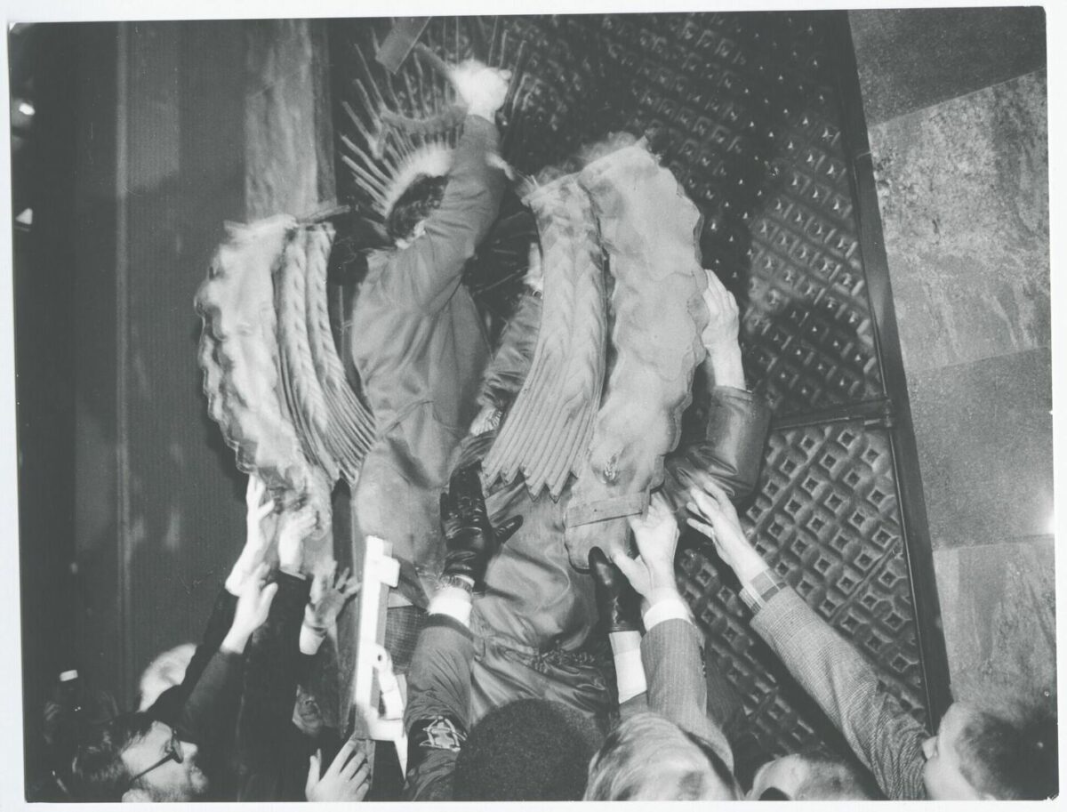 1990 m. kovo 11 d. iš rinkinio Sąjūdis 