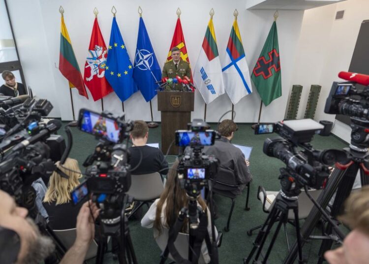 Priešiškos informacinės erdvės analizės pistatymas