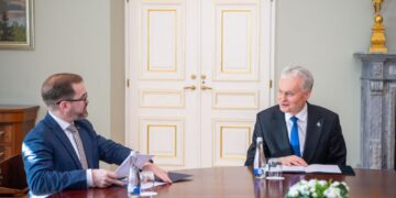 R. Kaunas ir G. Naudėda