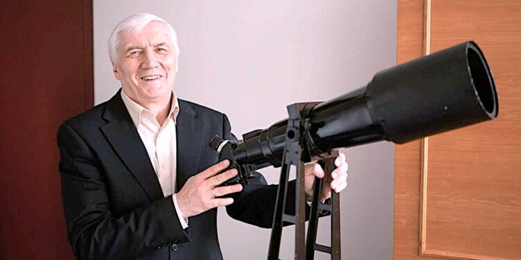 Kazimieras Černis su steb4jimo prietaisu