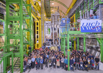 CERN LHCb bandymo mokslininkai