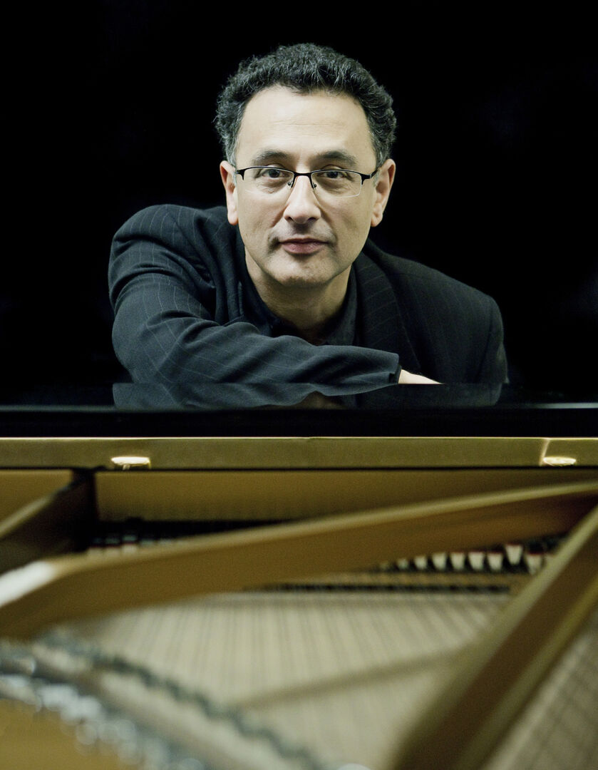 Falis Pavris (Fali Pavri) 