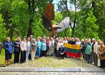 Neabejingi Lietuvos gyventojai susirinko pagerbti sovietų aukų atminimą