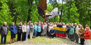 Neabejingi Lietuvos gyventojai susirinko pagerbti sovietų aukų atminimą