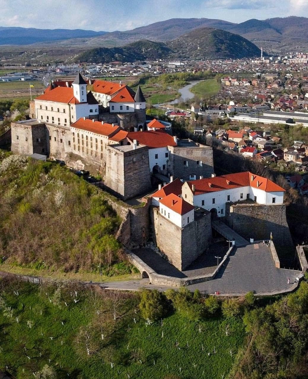 Palanoko pilis Mukačeve, Ukrainoje 