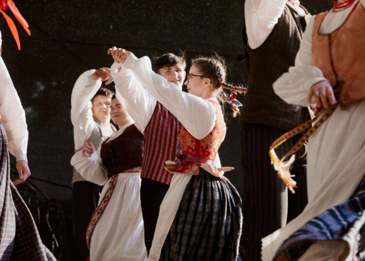 Tarptautinė folkloro šventė „Skamba skamba kankliai“