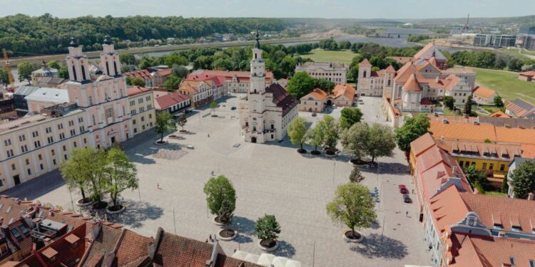 Kauno Rotušės aikštė