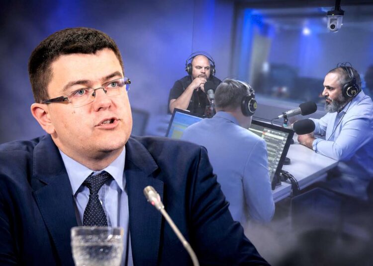 Vytautas Sinica ir muftijus Beganskas LRT radijo studijos koliaže