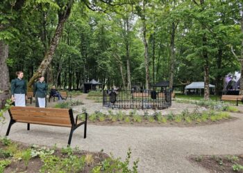 Gargžduose atidarytas Baronų Renių skveras