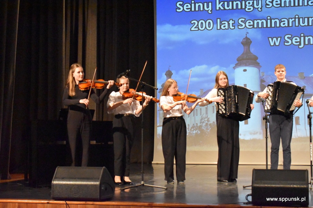Prasmingos birželio dienos Seinų krašto lietuviškose mokyklose