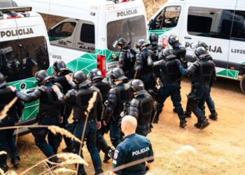 Policija