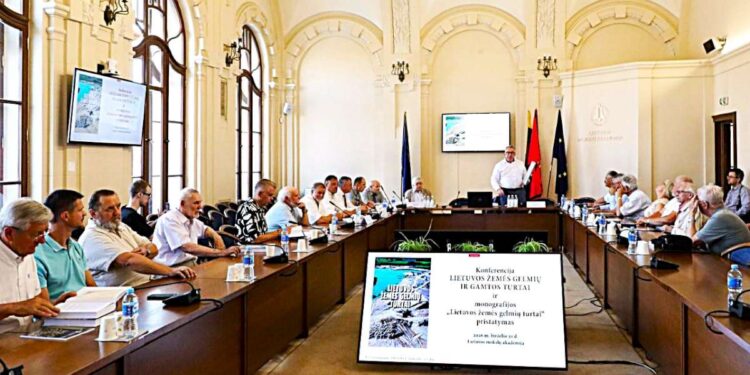 Birželio 30 d. Lietuvos mokslų akademijoje vykusi mokslinė konferenciją, skirtą apžvelgti naujausių šalies geologinių tyrimų rezultatus, apibendrintus LMA išleistoje monografijoje „Lietuvos žemės gelmių turtai“