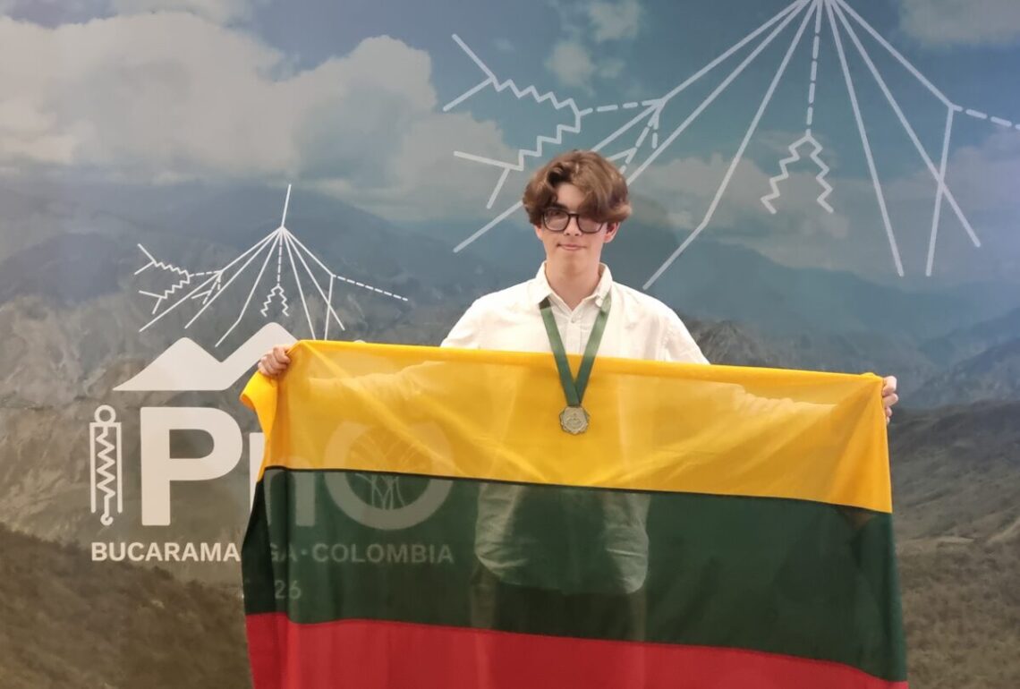 Aukso medalio laimėtojas Robertas Juknevičius