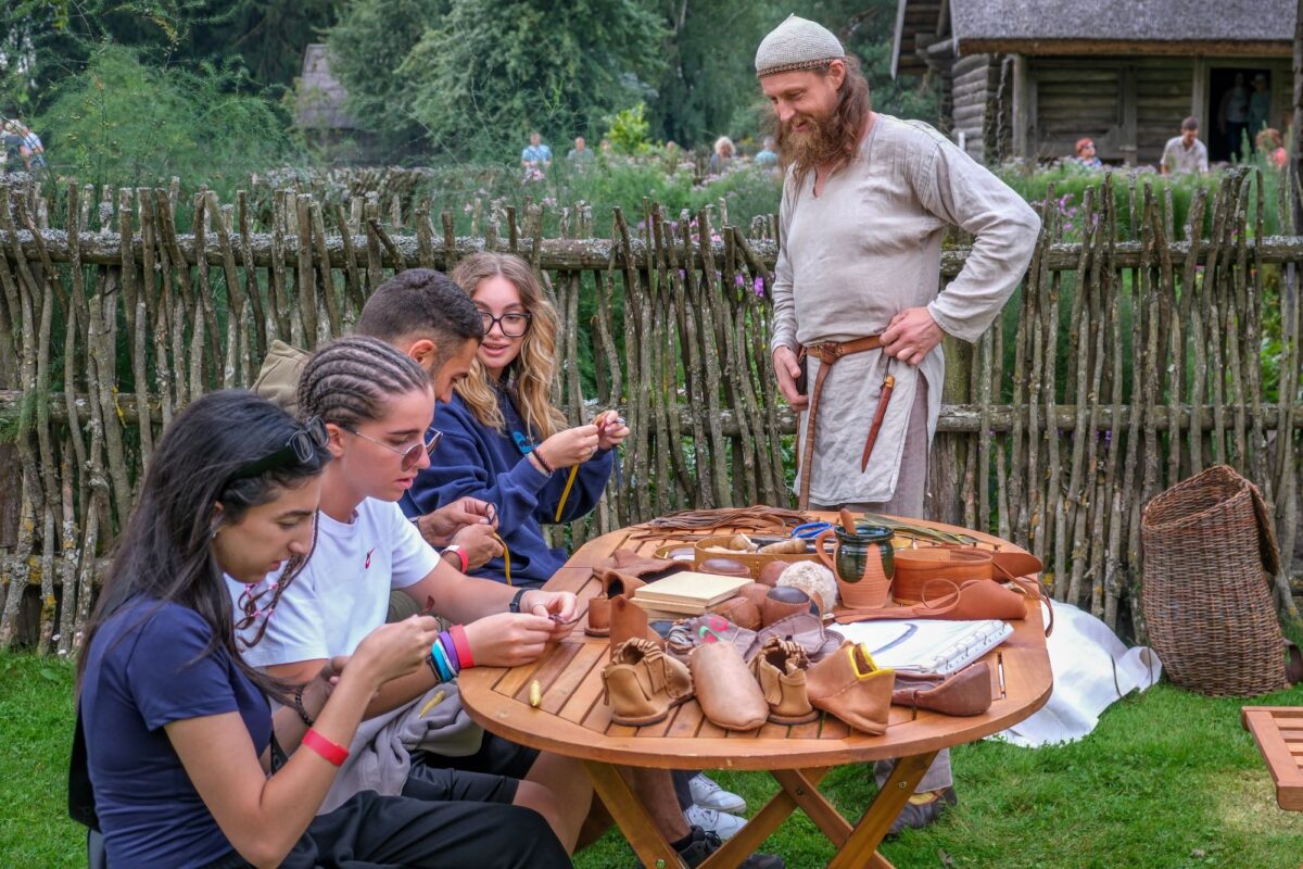 Sugrįžta Senųjų amatų ir jų mokymų dienos