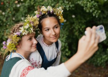Skelbiamos tautinio drabužio varžytuvės „Išausta tapatybė“
