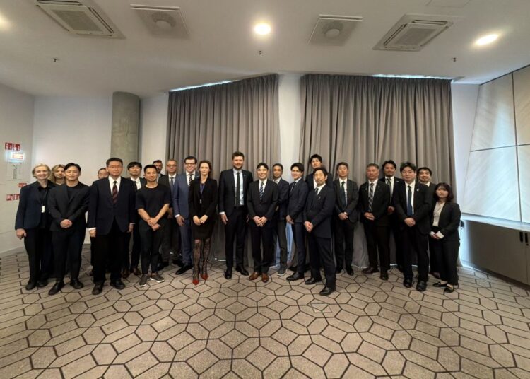 Japonijos delegacija EIMIN