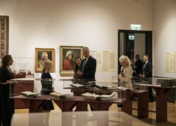Paroda „Prisiekęs: Vlado Daumanto re/kolekcijos“ KTU bibliotekoje