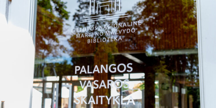 Palangos vasaros skaitykla
