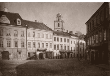 Pilies gatvė (dabar šioje vietoje Konstantino Sirvydo skveras)