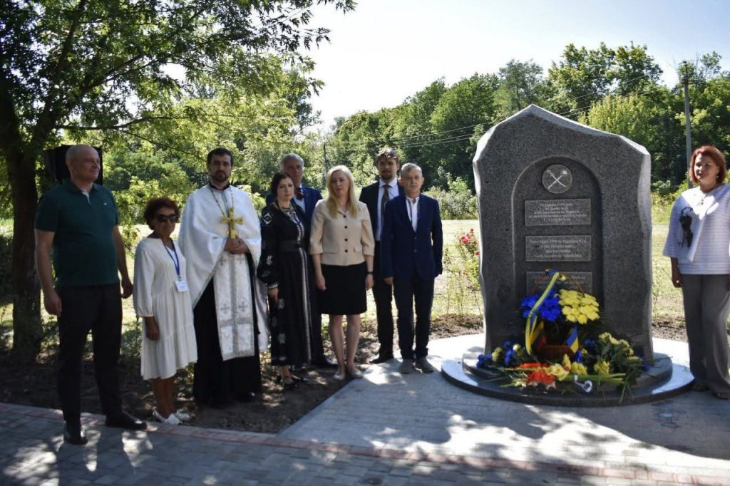 Poltavos mūšio lauke įamžintas Vorsklos mūšis: pastatytas monumentas LDK kariams 