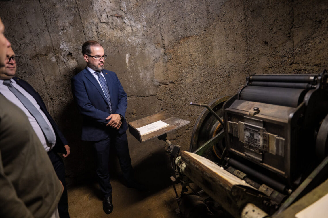 Krašto apsaugos ministras Robertas Kaunas lankėsi Vytauto Didžiojo karo muziejuje