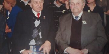 Vytautas Liudas Dailidka ir Zigmas Zinkevičius Eišiškių Stanislovo Rapolionio gimnazijoje 2011 m.