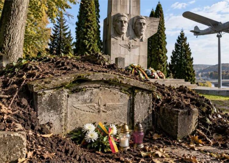 Dariaus ir Girėno atminimo vietų likimą vaizduojanti iliustracija su memorialo ir Lituanicos motyvais