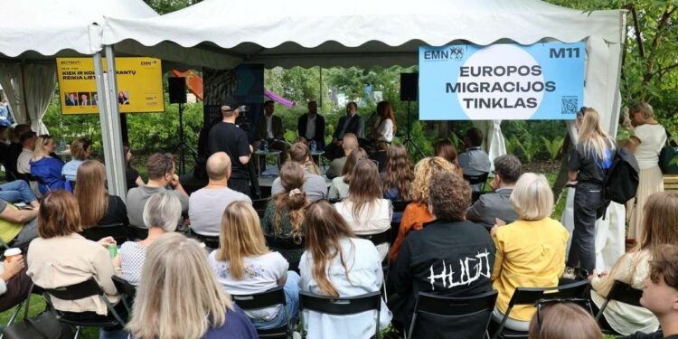 Festivalyje „Būtent!“ vykstanti diskusija apie migraciją Lietuvoje