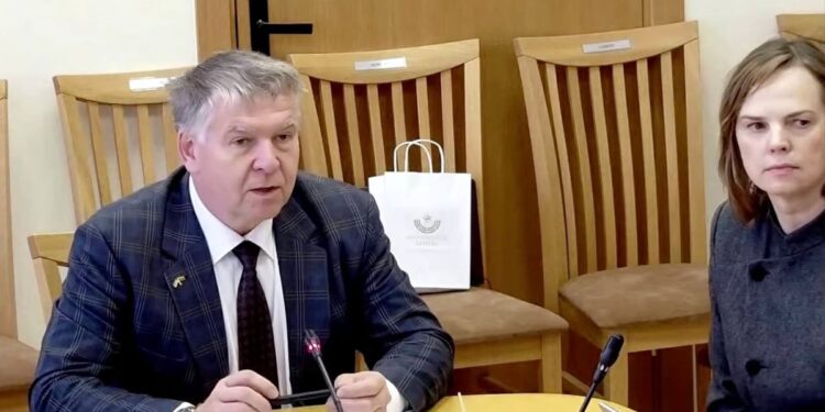 Valdas Rakutis Seimo Lituanistikos tradicijų ir paveldo įprasminimo komisijos posėdyje