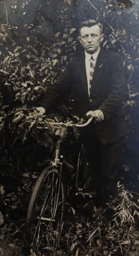 Vincas Dailidka 1930 m. Plikių kaime Varanavo rajone