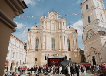 VU alumnų festivalis Vilniaus universiteto Didžiajame kieme
