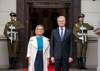 I. Madisė ir G. Nausėda