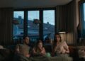 Filmo „Skyrybos karo metu“ kadras