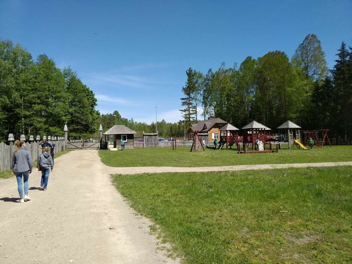 Takas ir lankytojų erdvė „Žvėrinčiuje“