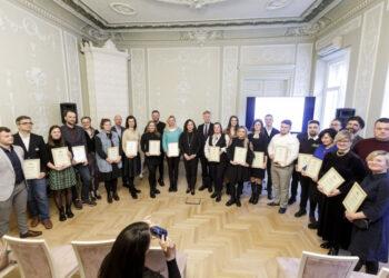 Penkioliktą kartą apdovanoti gražius lietuviškus įmonių pavadinimus išsirinkę vadovai | lrv.lt nuotr.