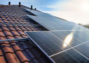 Nuosava saulės elektrinė – kada įsirengti, kad ji neštų didžiausią naudą? | ESO nuotr.