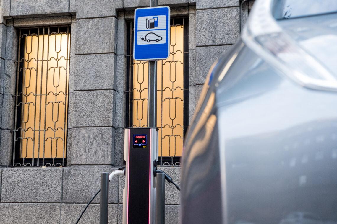 Elektromobilių krovimo stotelė | kaunas.lt nuotr.