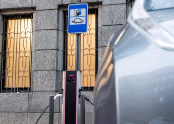 Elektromobilių krovimo stotelė | kaunas.lt nuotr.