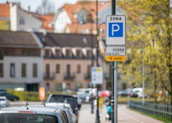 Automobilių statymas | S. Žiūros nuotr.