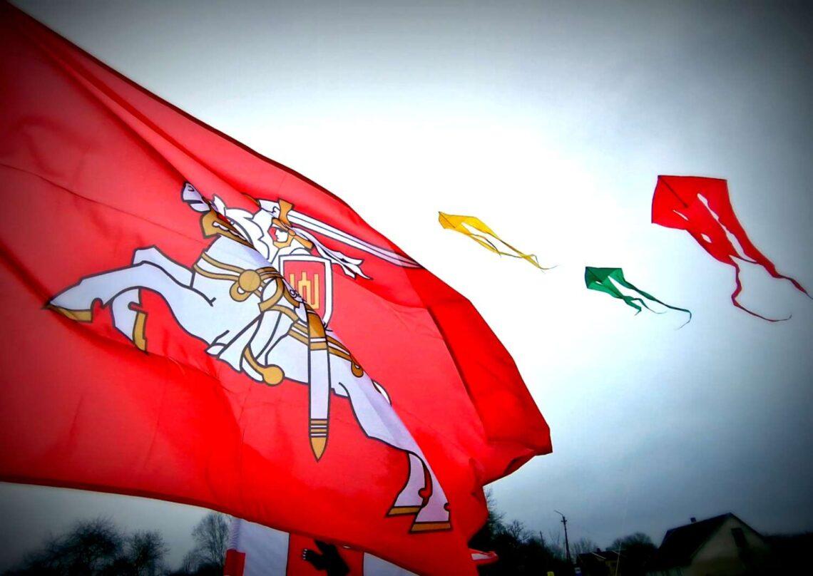 Seredžiuje pasodintas ąžuolynas Pieštvės pilies gynėjams pagerbti | rengėjų nuotr.