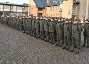 Studijas baigę pasieniečiai | vsat.lrv.lt nuotr.