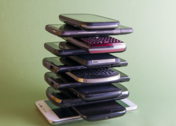 Nenaudojami telefonai | Canva nuotr.