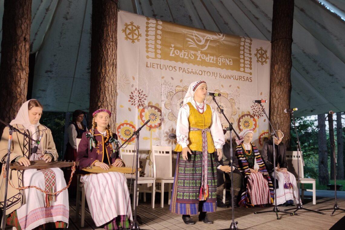 Lietuvos pasakotojų varžytuvės „Žodzis žodzį gena“ 2021 m. | Rengėjų nuotr.