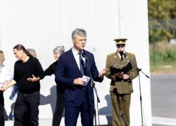 Jono Polovinsko-Budrio ir Reginos Kašubaitės-Budrienės palaikų sutikimas | L. Penek, LRV nuotr.