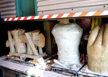 Išdegti kūriniai iš krosnies keliaus į parodą | arspanevezys.lt nuotr.