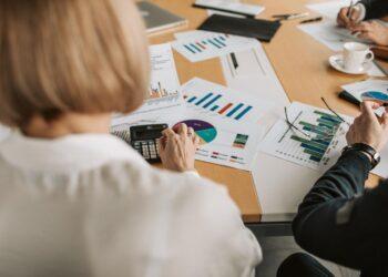 Kam geriau patikėti UAB steigimo naštą? | freepik.com nuotr.